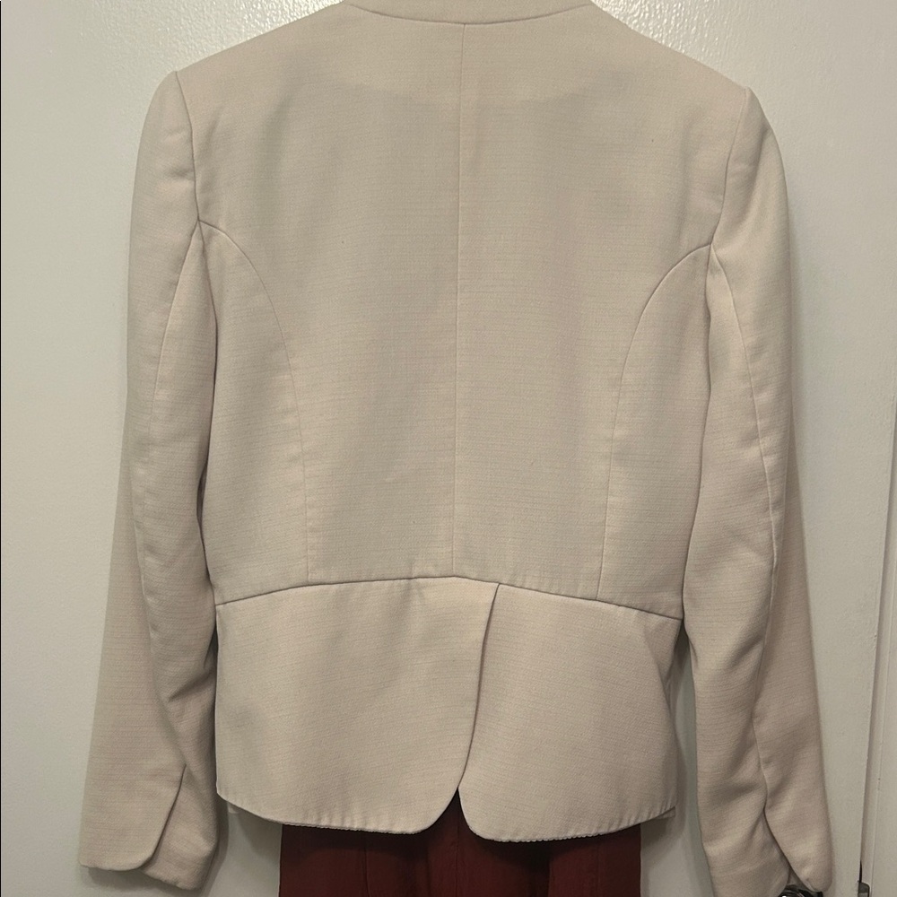 H&M Cream Ruffle Open-Front Blazer Jacket - Picture 2 of 2